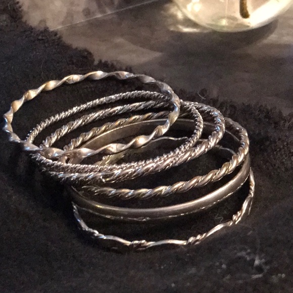 Set of 6 silver tone bangles - Picture 3 of 3